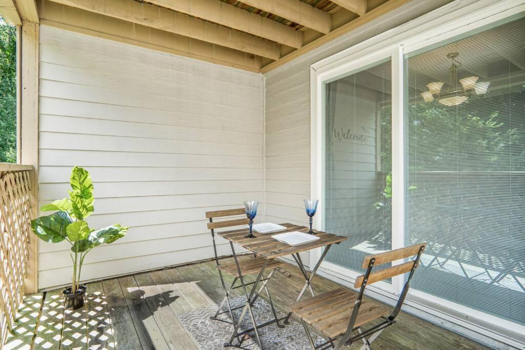 Casa de férias Peacefull Getaway 20 Mins From Airport
